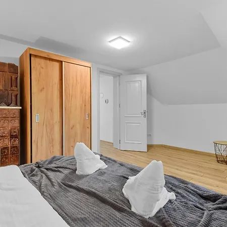 Two Bedrooms Hytta Sinaia